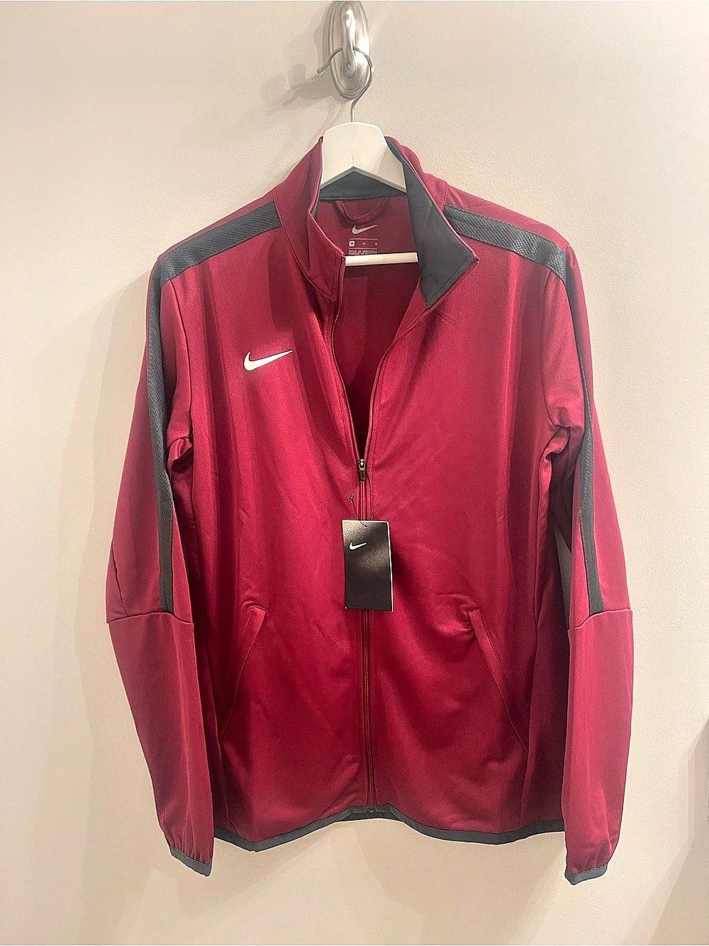 NWT Nike DRI-FIT women’s burgundy sport jacket size M